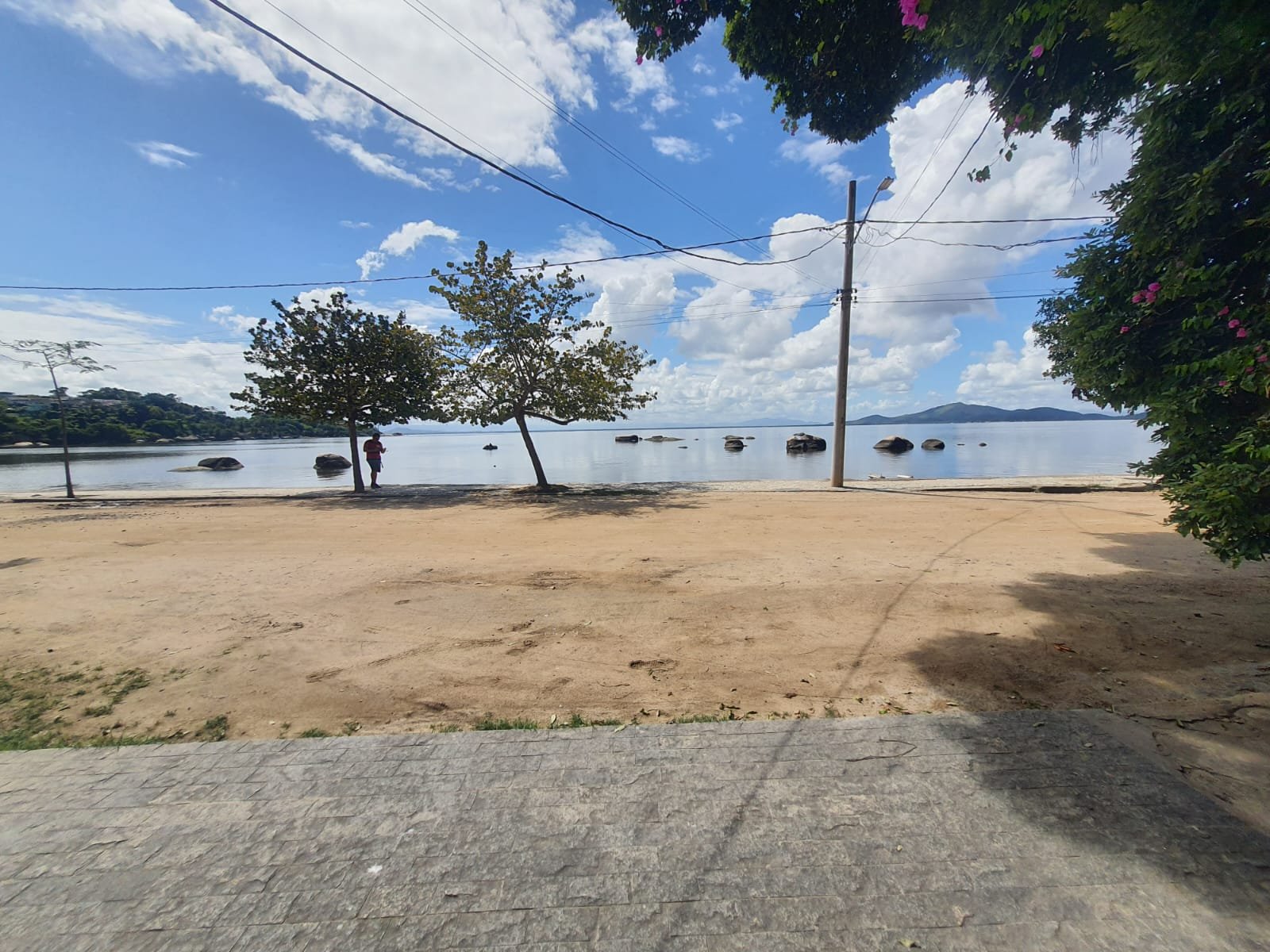 Apartamento tipo casa em frente à Praia dos Tamoios Apartamento tipo casa em frente à Praia dos Tamoios