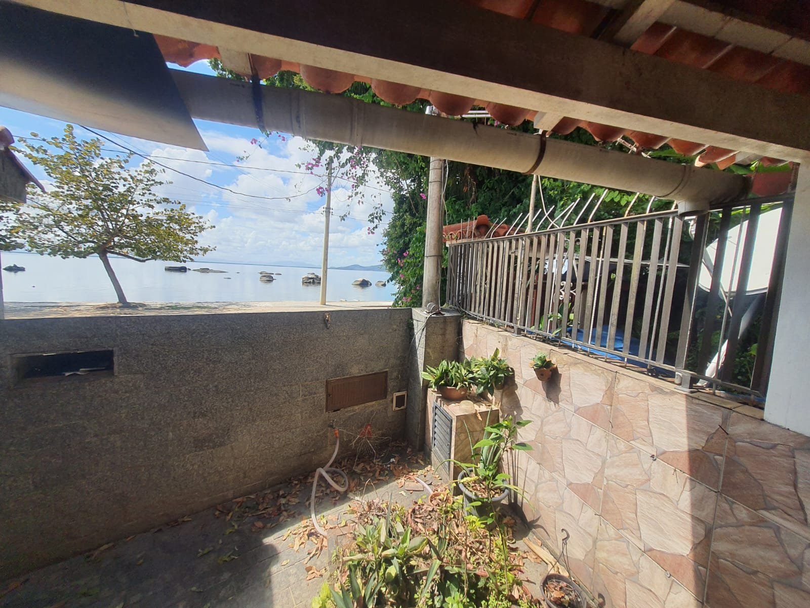 Lindo apartamento estilo casa em frente à praia dos Tamoios