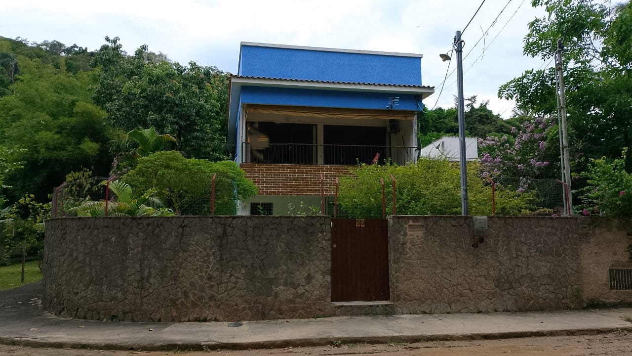 Porteira Fechada com piscina ! Casa Rua Luis de Andrade