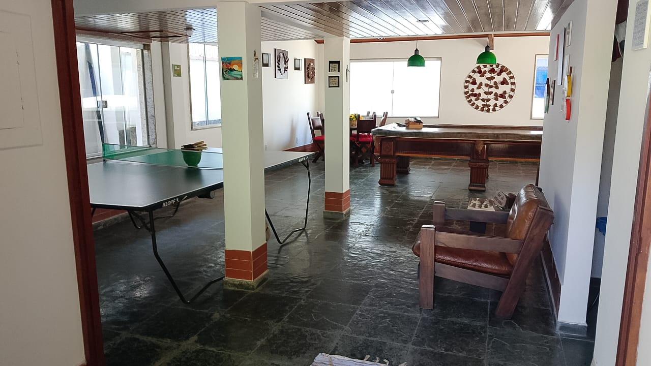 Linda casa com piscina – Porteira Fechada (com exclusão de alguns itens)